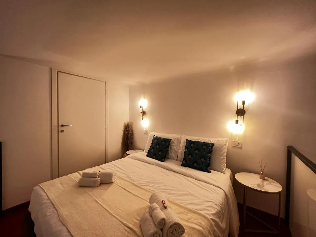 Regina Milano In Porta Romana 2 - Sky Tv, Wifi E Breakfast Box Apartment  Milan