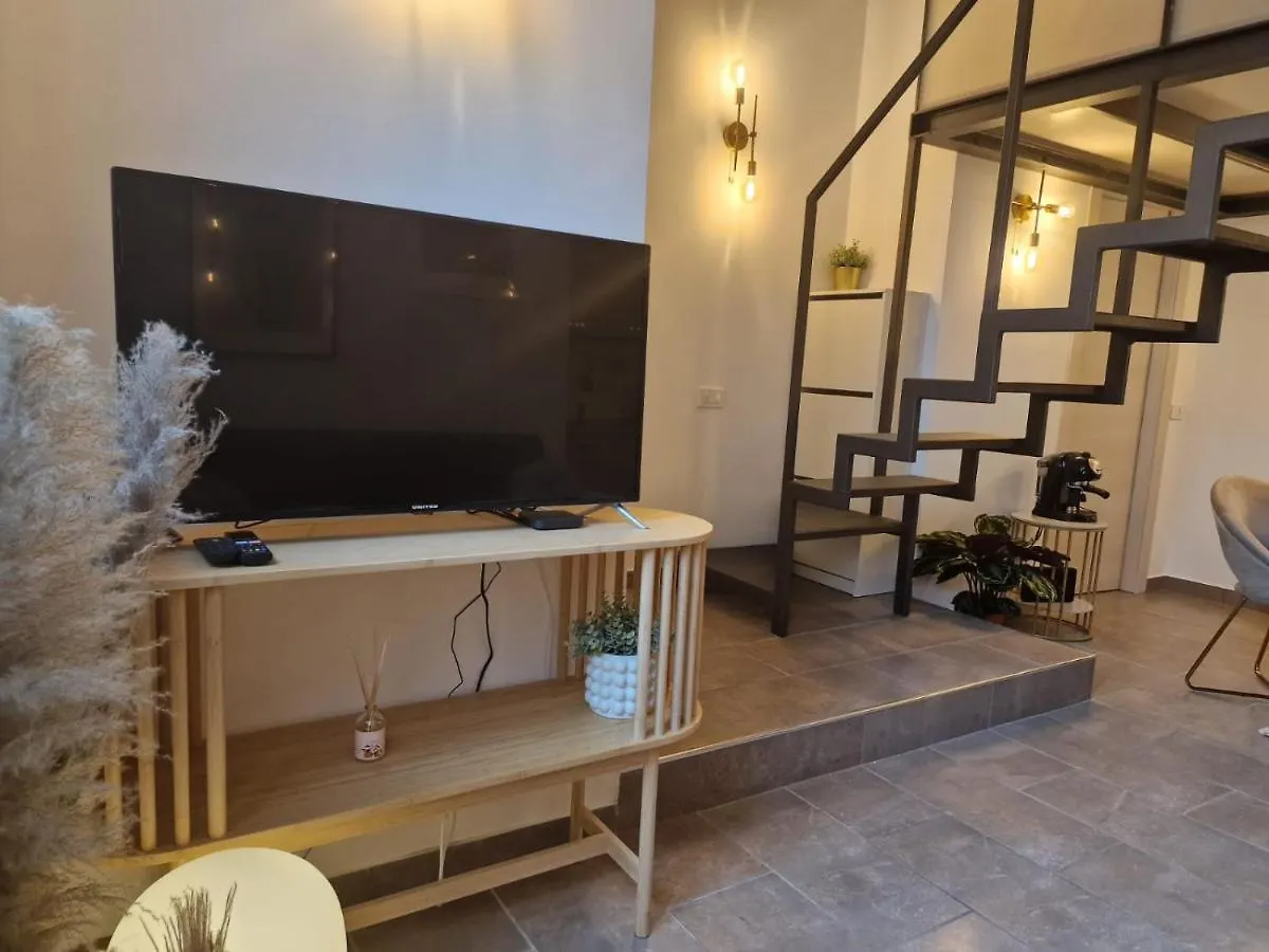 Regina Milano In Porta Romana 2 - Sky Tv, Wifi E Breakfast Box Apartment Italy